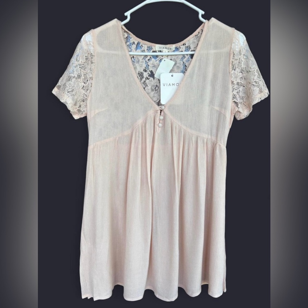 NWT Women's Viamor Lace Babydoll Blouse Small‎ Cute Lightweight Feminine